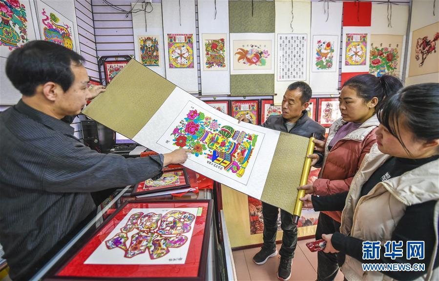 (經濟)(3)河北武強:木版年畫節前產銷兩旺