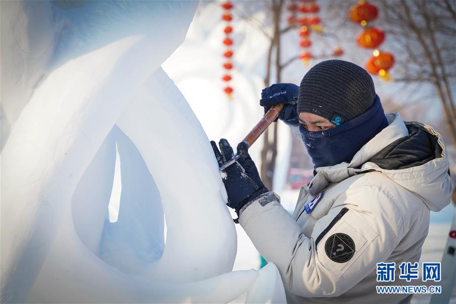 (社會)(8)哈爾濱:雪雕好手秀技藝