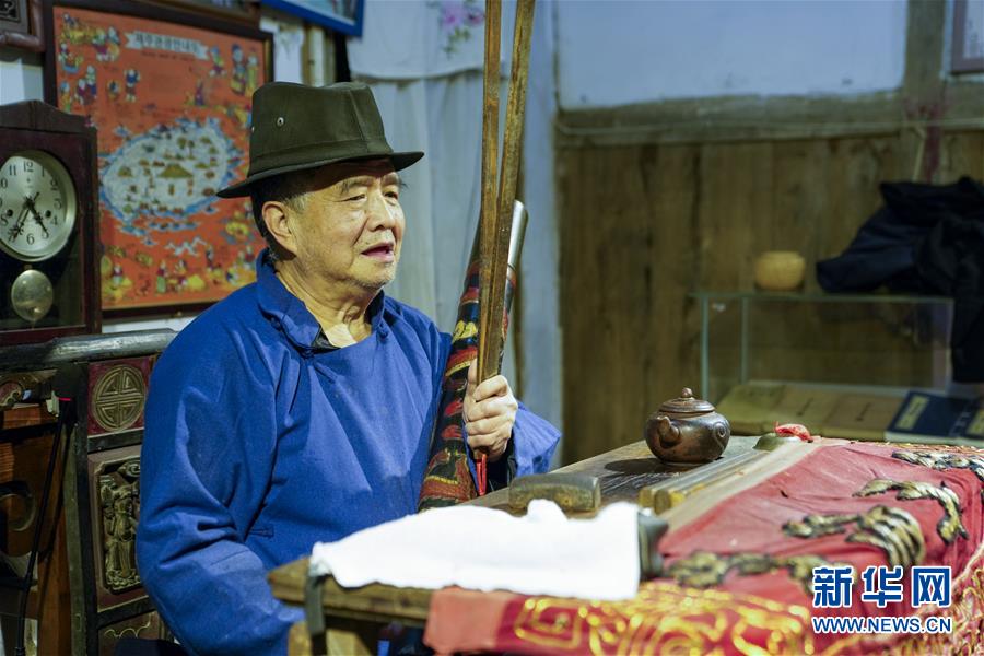 （新春走基層·圖文互動）（10）古鎮老街品年味 千米長宴憶鄉愁——重慶一座千年古鎮“新生記”