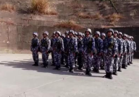 東部戰(zhàn)區(qū)海軍某團(tuán)春節(jié)期間從嚴(yán)從難開展實(shí)兵演練