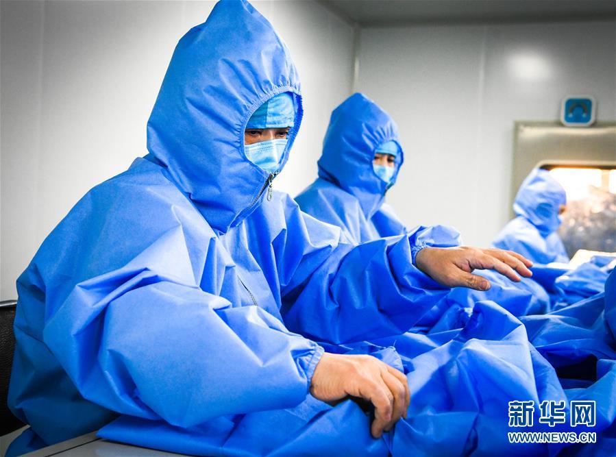 (聚焦疫情防控)(2)哈爾濱:開(kāi)足馬力生產(chǎn)防疫物資