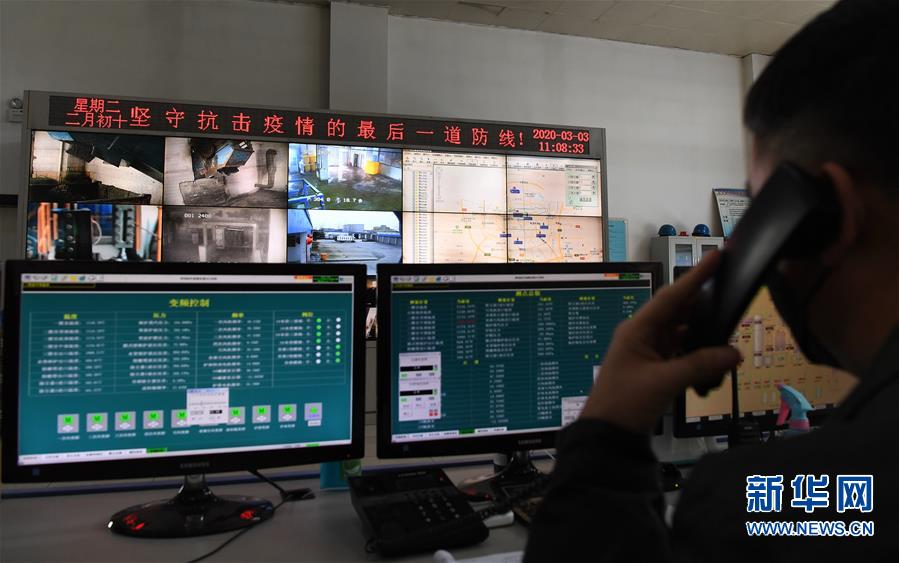 （聚焦疫情防控·圖片故事）（16）處置醫療廢物  防范環境風險