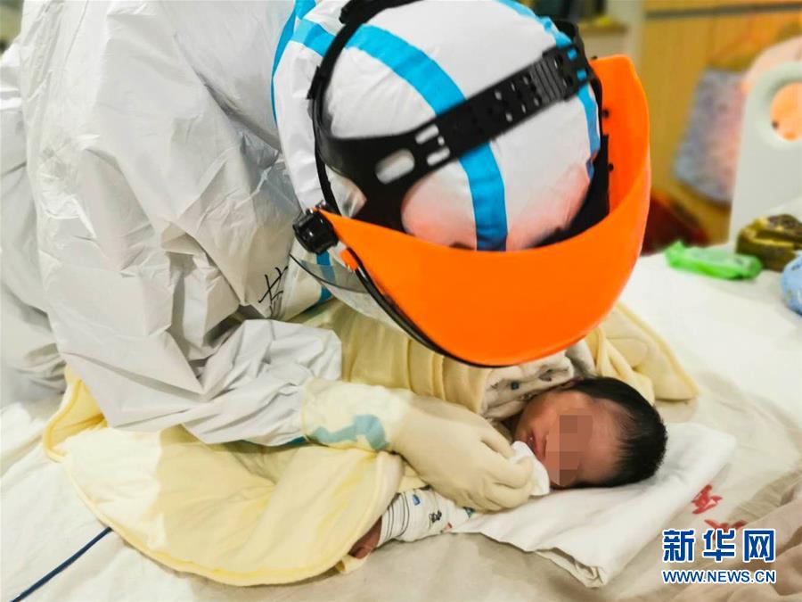 （聚焦疫情防控）（3）湖北潛江：“臨時媽媽”的守護
