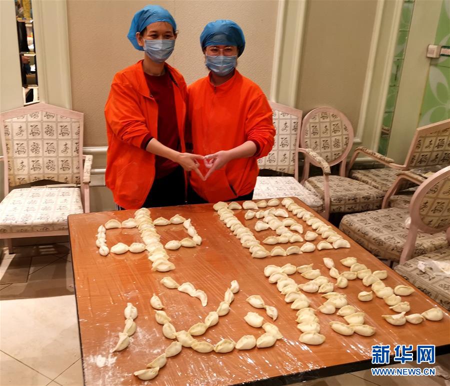 #（聚焦疫情防控）（2）“戰(zhàn)疫玫瑰”自信綻放