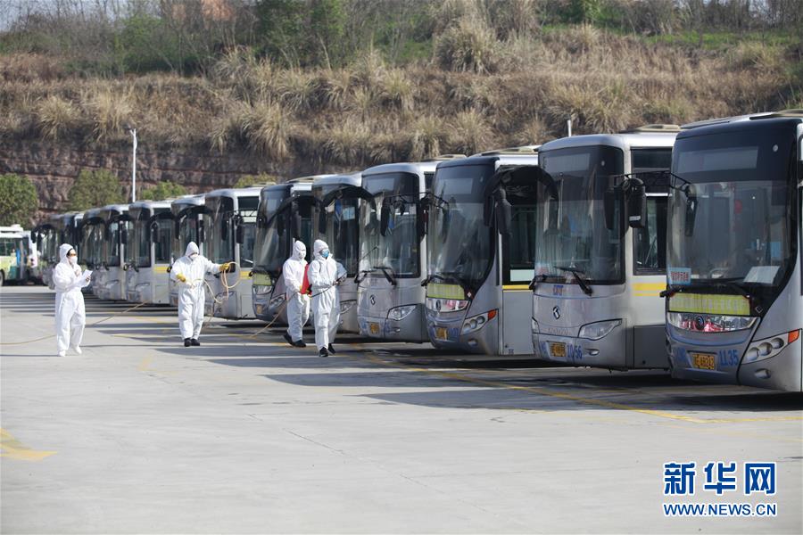 #(社會)(2)湖北宜昌600余臺公交車全面消毒