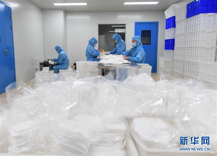 (聚焦疫情防控)(4)河北唐山:口罩生產企業擴大產能保供應