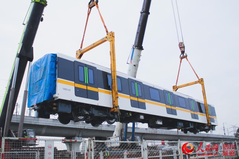 成都地鐵9號線列車。成都地鐵供圖