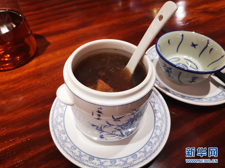 (新華全媒頭條·圖文互動)(4)一雙公筷,能否“夾”出餐桌新文明?