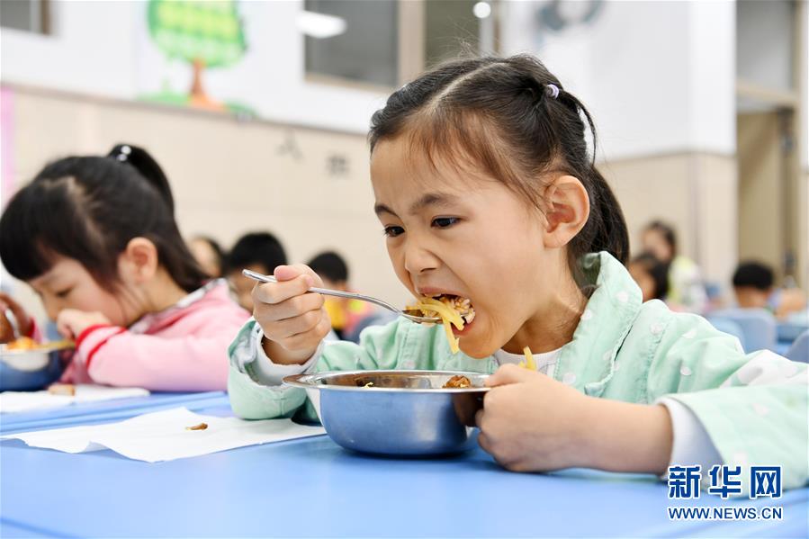 (聚焦疫情防控)(20)貴陽:小學陸續復學