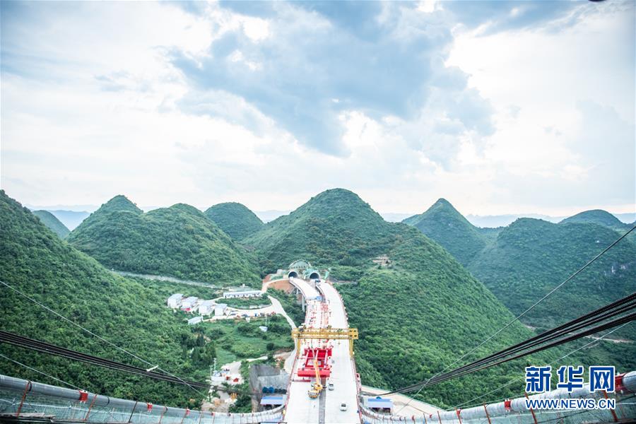 (經濟)(6)峰林特大橋建設忙