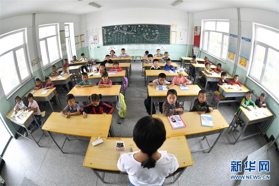 (圖文互動)(10)山海攜手 圓夢小康——記閩寧對口扶貧協(xié)作援寧群體