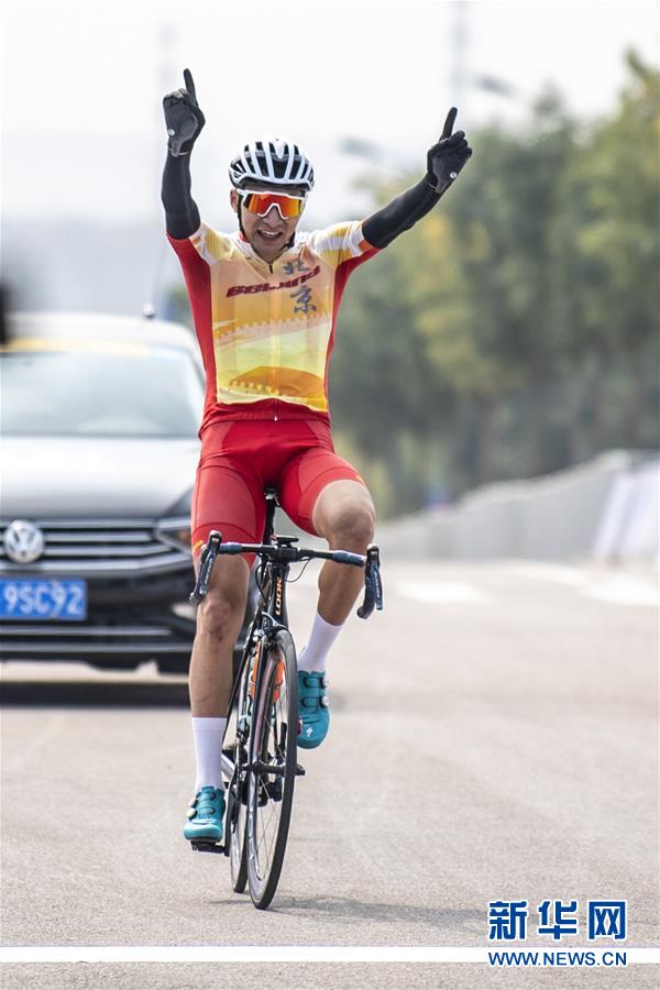 （體育）（3）自行車——2020環太原公路自行車賽開賽