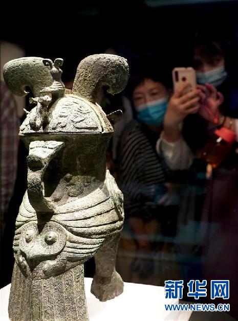 （文化視點·聽文物講故事·圖文互動）（2）國寶婦好鸮尊：三千年前的“私人定制”