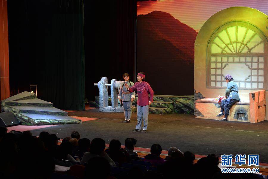 （文化）（5）晉劇《戰地黃花》在平遙古城演出