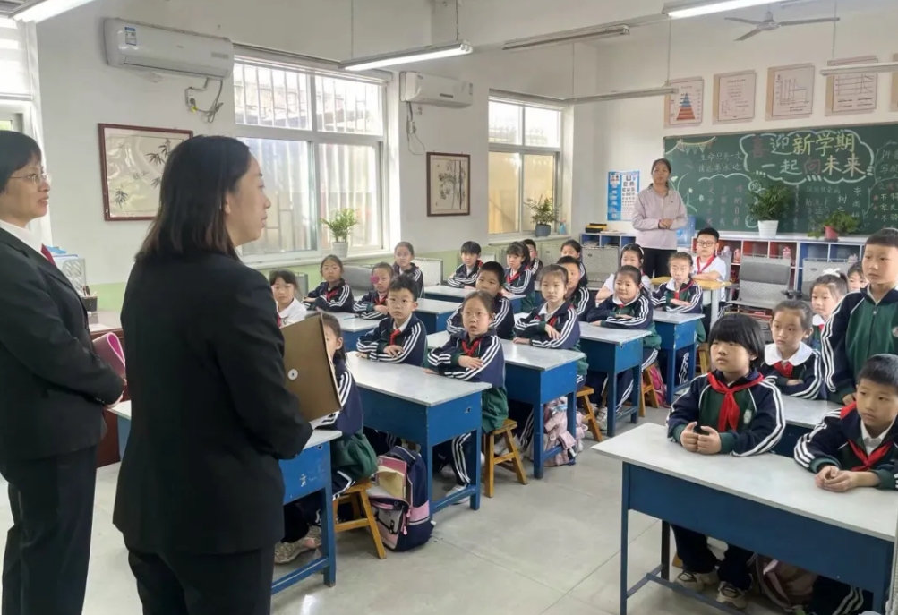 青春不迷茫，法治來護航丨爆臺寺小學校園版 “法治列車” 發車啦！